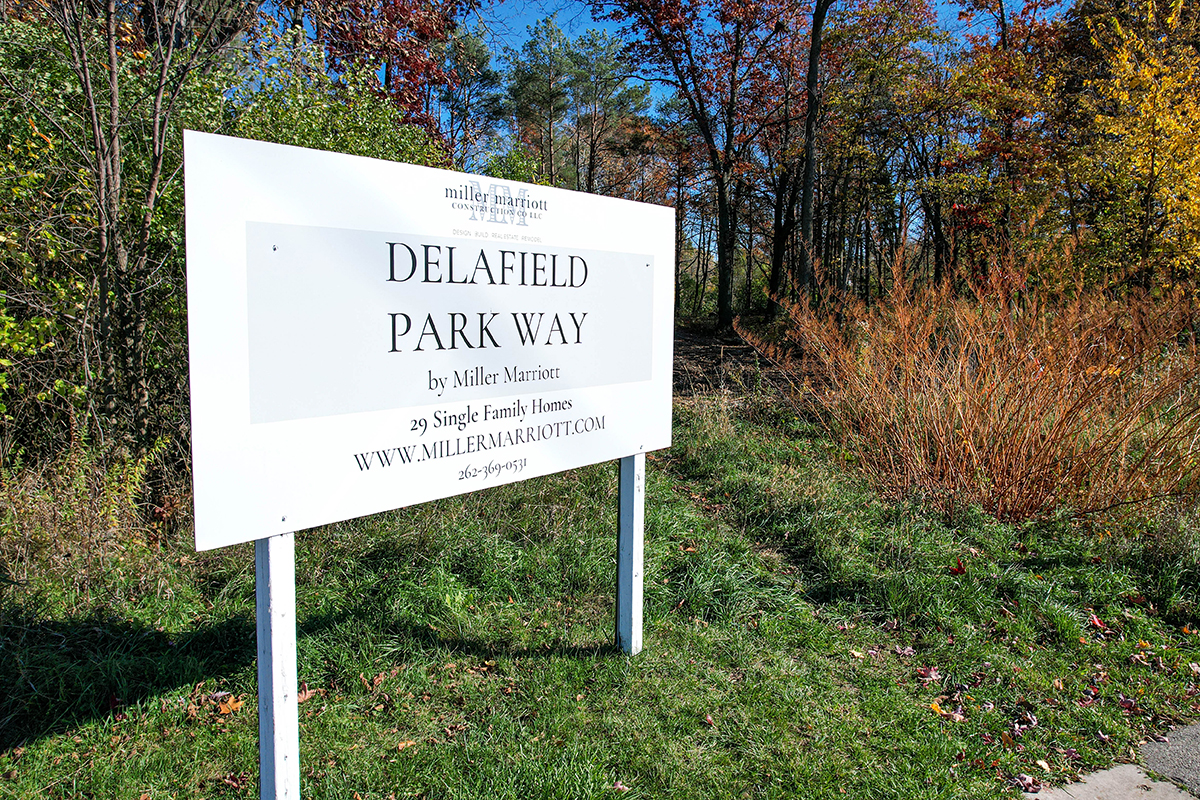 Delafield Park Way sign